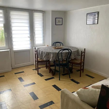 Apartment Rez De Jardin